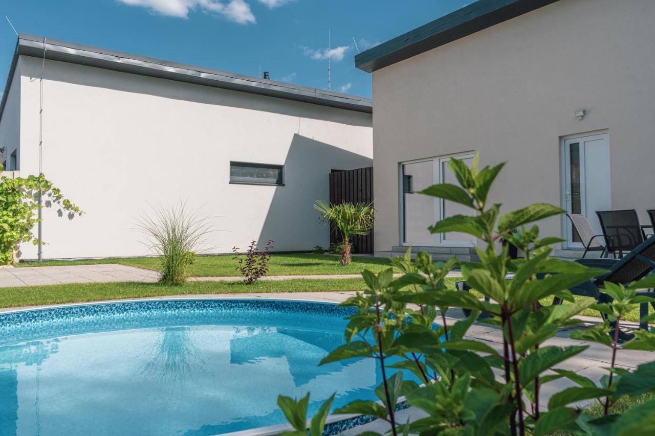 Vila Relax House Mohelnice Exteriér fotografie